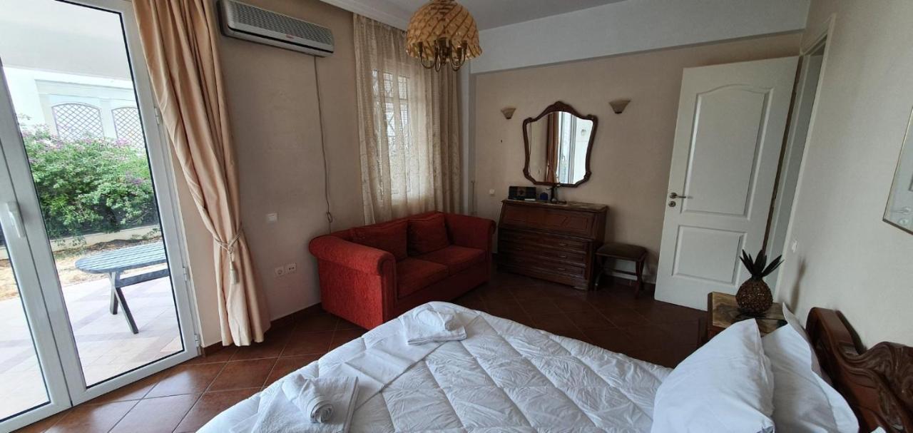 Athenian Luxury Villa In Glyfada Exteriör bild