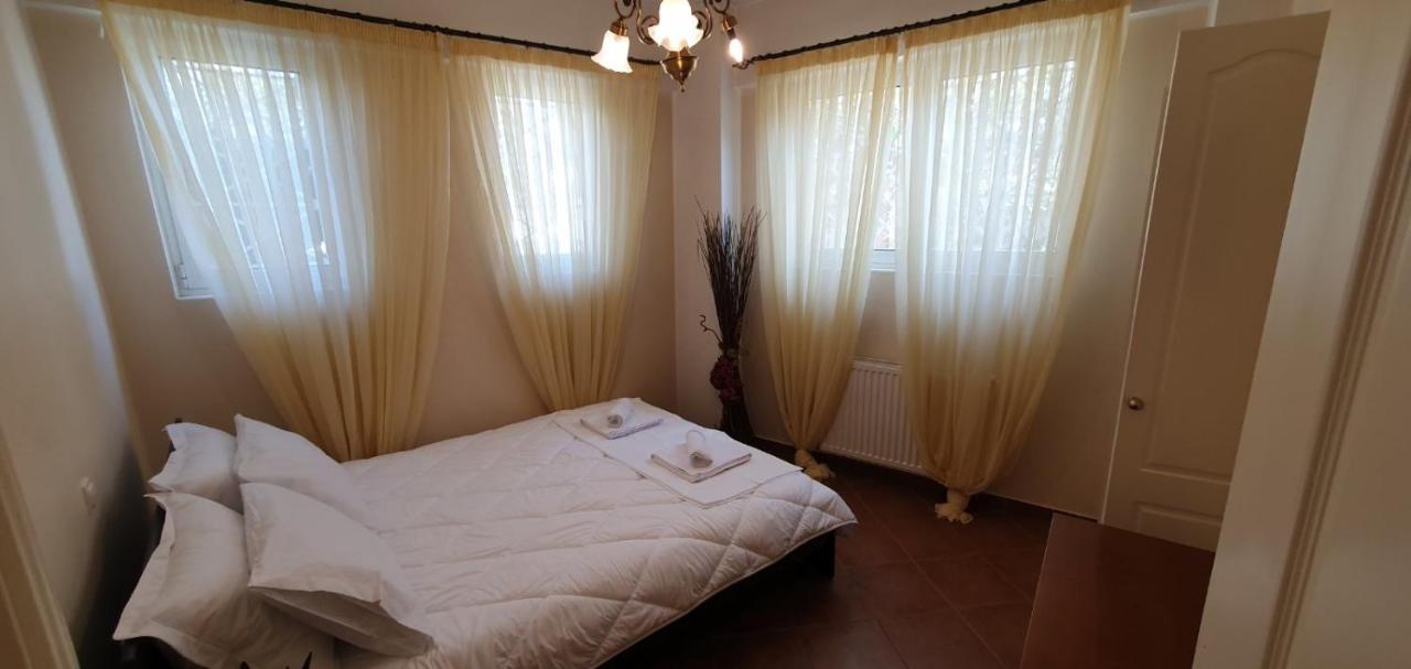Athenian Luxury Villa In Glyfada Exteriör bild