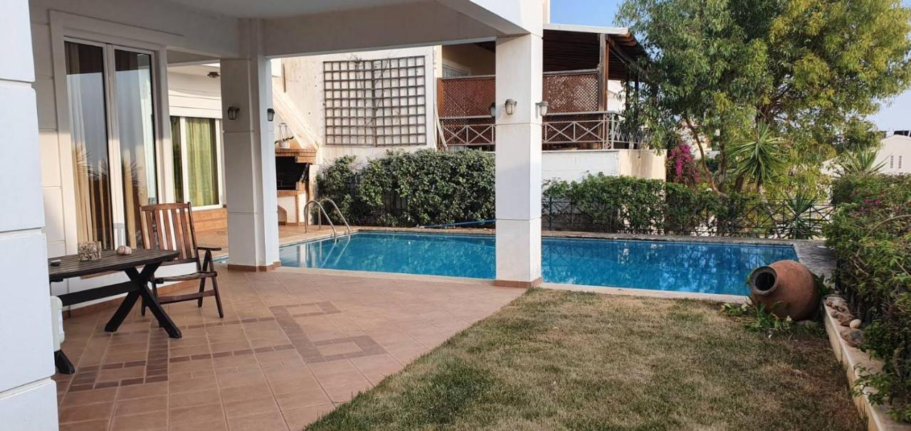 Athenian Luxury Villa In Glyfada Exteriör bild